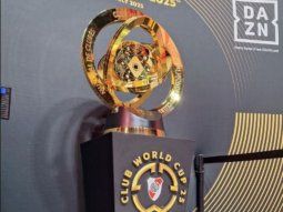 El trofeo del Mundial de Clubes está en River: cuándo estará en la cancha de Boca