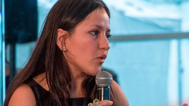 Una fiscal denunció que arrancaron un cartel de Ni Una Menos de su despacho