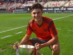 El delantero juega en la Sexta División El delantero juega en la Sexta División