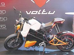 La moto de Voltu tiene altas prestaciones con 350 km de autonomía. La moto de Voltu tiene altas prestaciones con 350 km de autonomía.