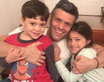 Leopoldo López ya está en su casa