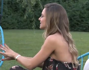 Nicole y Gege, mano a mano