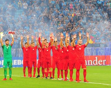 Conmebol podría sancionar a Independiente por el saludo histórico