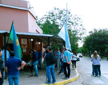 Los vecinos instalaron el sistema de monitoreo en la comisaría