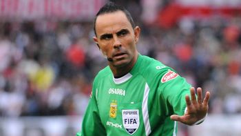 el polemico arbitro lunati envio un telegrama a afa y pidio volver a dirigir el polemico arbitro lunati envio un telegrama a afa y pidio volver a dirigir