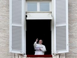 el papa rezo el angelus por las victimas de filipinas el papa rezo el angelus por las victimas de filipinas