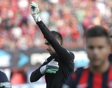 VIDEO: Así recibió todo San Lorenzo a Torrico tras la muerte de su hijo