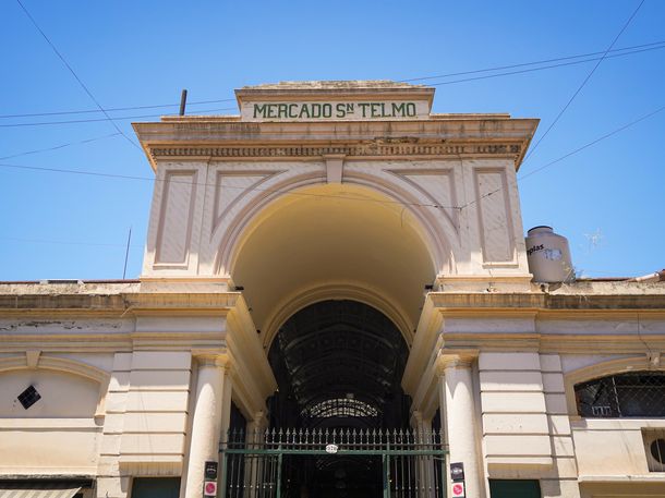 Investigan si se produjeron daños al patrimonio histórico en el edificio del mercado de San Telmo