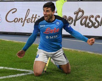El golazo de Gio Simeone para el triunfo agónico de Napoli ante Roma