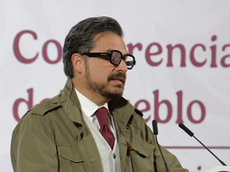 Zoé Robledo en la Mañanera de este martes. Zoé Robledo en la Mañanera de este martes.