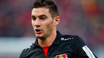 El delantero ya convirtió su primer gol en el Bayer El delantero ya convirtió su primer gol en el Bayer