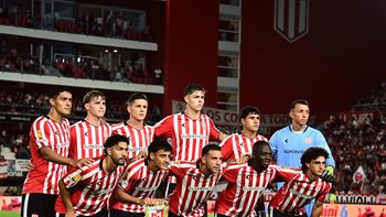 estudiantes de la plata arranca su ilusion copera en colombia con una prueba exigente estudiantes de la plata arranca su ilusion copera en colombia con una prueba exigente