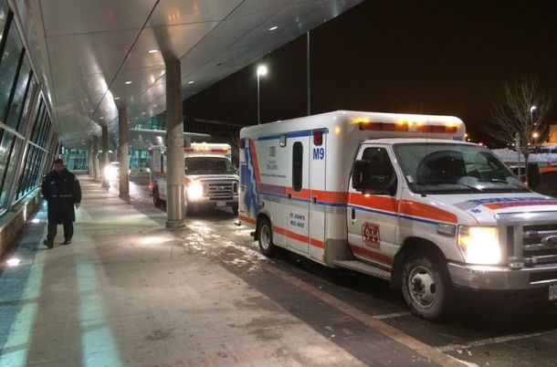 Un avión con destino a Milán fue desviado a Canadá con varios heridos