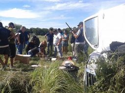 funcionario volco su camioneta con 50 kilos de cocaina y termino detenido funcionario volco su camioneta con 50 kilos de cocaina y termino detenido