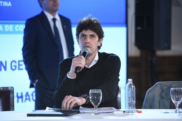 Ley Bases en el Senado: sigue el tratamiento en comisiones y al oficialismo se le demora el dictamen