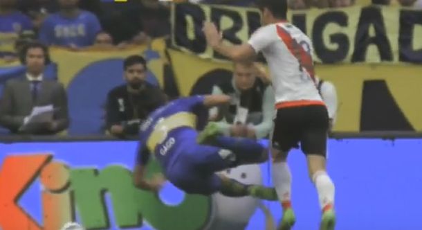 Así fue la extraña lesión de Fernando Gago en el Superclásico
