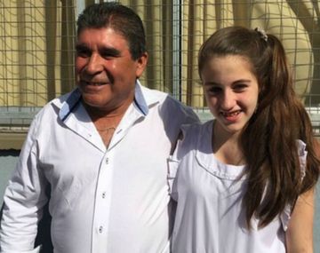 Enrique, con la adolescente que recibió el corazón de su hija hace 13 años
