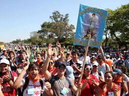 unos 200 mil jovenes participaron de la peregrinacion a itati