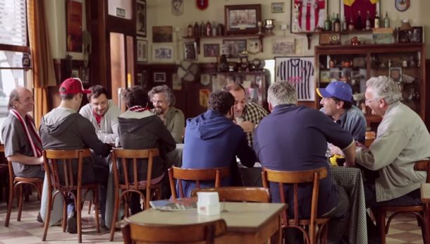 #Unidosporelclásico Dos hinchas de clubes rivales juntos por la pasta