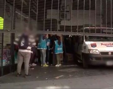 Imputan a la banda que usaba una ambulancia para transportar pantuflas en cuarentena