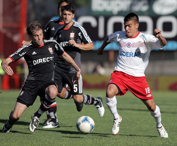 Argentinos venció a Estudiantes sobre la hora en La Paternal