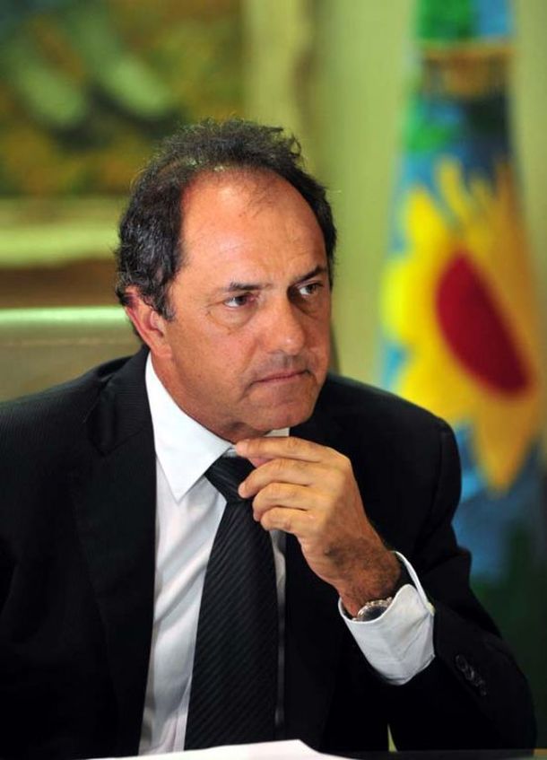 Scioli prevé declarar la emergencia económica en la Provincia