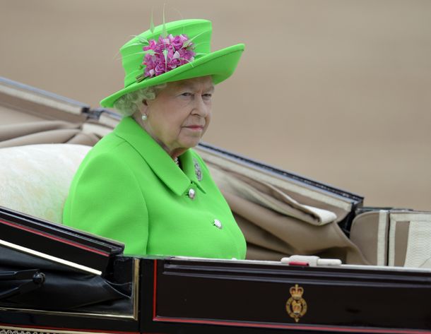 Reino Unido: la reina Isabel II lamenta la muerte de su prima Lady Mary Colman