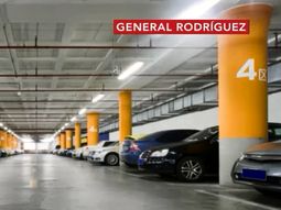 Una mujer olvidó que había dejado a su hija en el auto y al no encontrarla denunció su secuestro Una mujer olvidó que había dejado a su hija en el auto y al no encontrarla denunció su secuestro