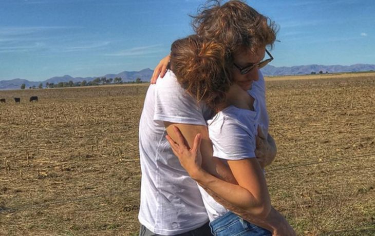 Nico Vázquez y Gime Accardi, románticos en el campo.&nbsp;