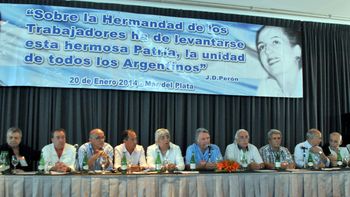 ¿quien es quien en la mesa de moyano y barrionuevo? ¿quien es quien en la mesa de moyano y barrionuevo?