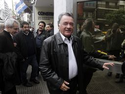 barrionuevo acuso a maximo de descalificar a scioli barrionuevo acuso a maximo de descalificar a scioli