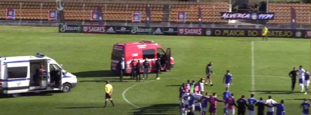 Susto en el fútbol de Portugal: tuvo un paro cardíaco en medio del partido