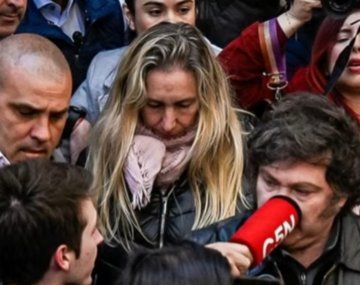 Milei se enojó con un periodista: ¿Me pegaste a propósito
