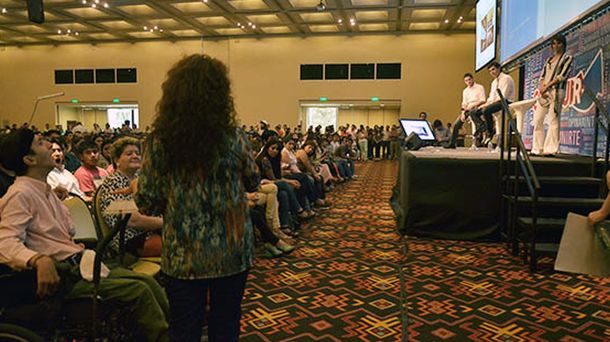 Urtubey se reunió con un grupo de jóvenes para debatir sobre el futuro de Salta