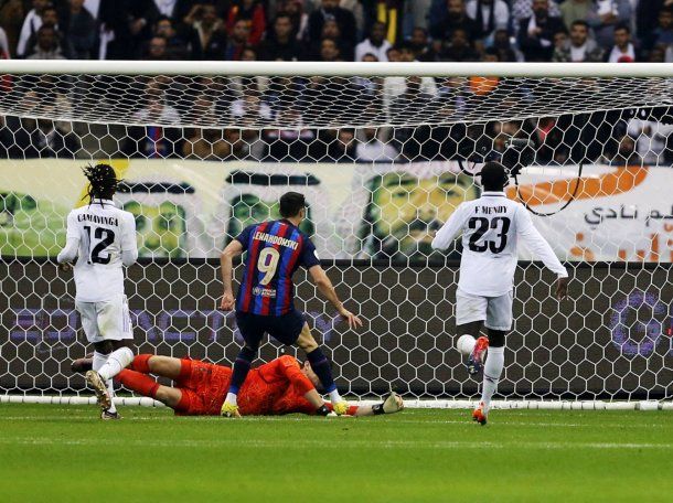 Fútbol libre por celular: cómo ver en vivo Barcelona vs Real Madrid