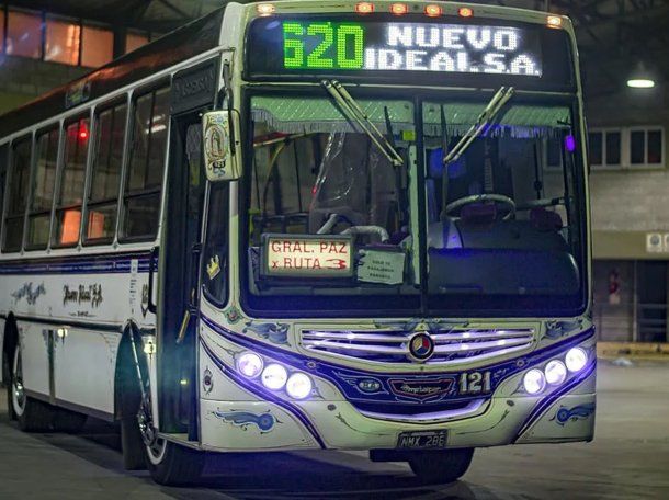 La línea 620 es una de las adheridas al paro de colectivos