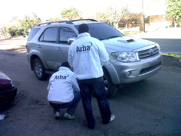 Retienen una 4X4 que no había pagado patentes en dos años