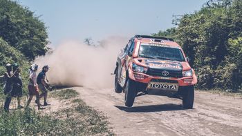 Al-Attiyah tuvo problemas en la primera etapa Al-Attiyah tuvo problemas en la primera etapa