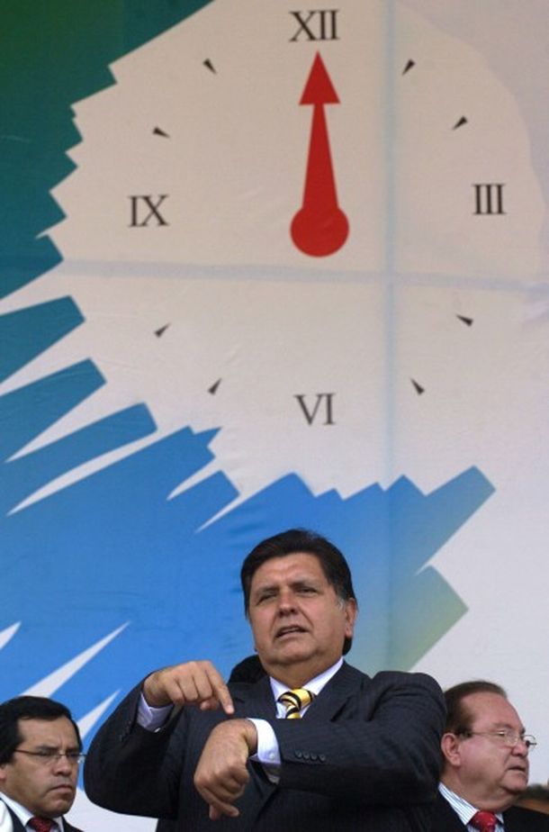 Perú puntualidad EFE