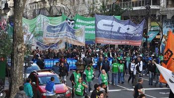 las dos cta realizaran una marcha contra los despidos y el tarifazo las dos cta realizaran una marcha contra los despidos y el tarifazo