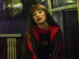 Ángela Torres retomó su carrera musical y la rompió con su nueva canción Kitty