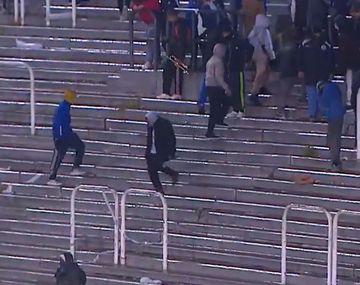 Incidentes en la tribuna de Godoy Cruz.