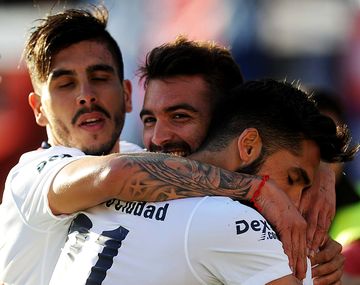 No sirvió de nada: San Lorenzo le ganó a Temperley