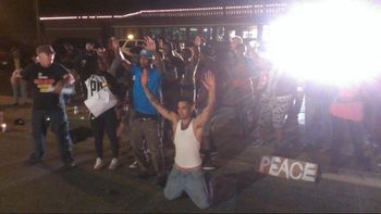 ee uu: crece la violencia en el estado de misuri por el crimen de un joven afroamericano ee uu: crece la violencia en el estado de misuri por el crimen de un joven afroamericano