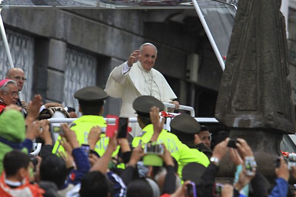 Francisco en Ecuador: Nuestra fe siempre es revolucionaria