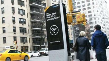nueva york reemplaza los telefonos publicos por estaciones de wifi
