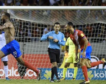 VIDEO: Así se grita un gol en el último minuto que te clasifica al Mundial