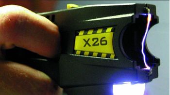 ¿que son y como funcionan las pistolas taser? ¿que son y como funcionan las pistolas taser?