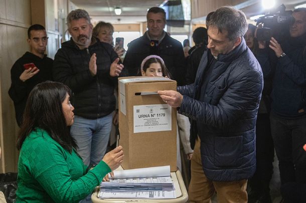 Elecciones de Chubut: Juan Pablo Luque reconoció el ajustado triunfo de Ignacio Torres