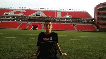 el nuevo messi: barcelona se aseguro a una de las joyas de independiente el nuevo messi: barcelona se aseguro a una de las joyas de independiente